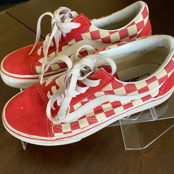old skool checkerboard vans red